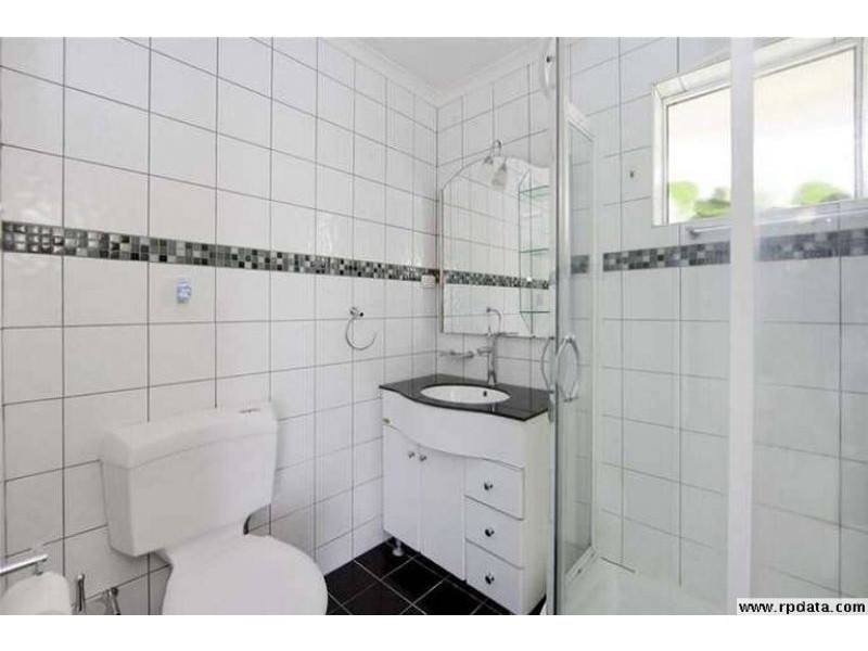 8 Greens Road, Wyndham Vale VIC 3024