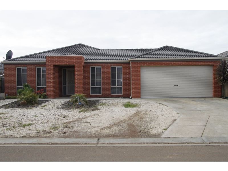 2 Gallop Place, Truganina VIC 3029