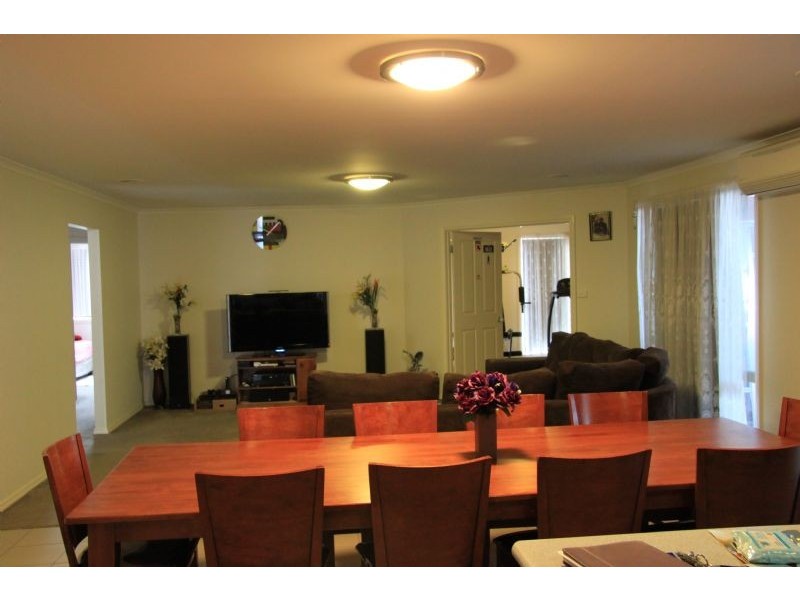 2 Gallop Place, Truganina VIC 3029