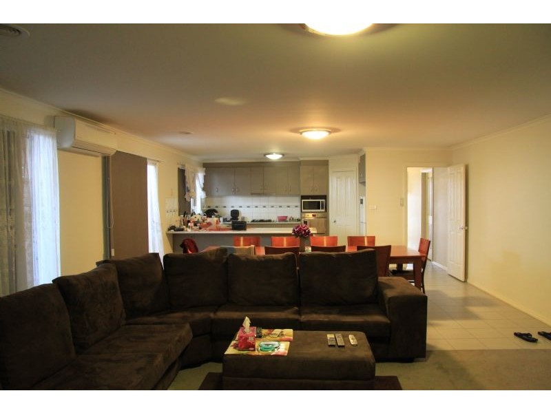 2 Gallop Place, Truganina VIC 3029