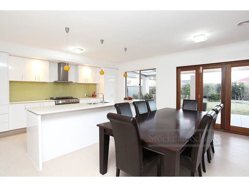 43 Niland Crescent, Point Cook VIC 3030