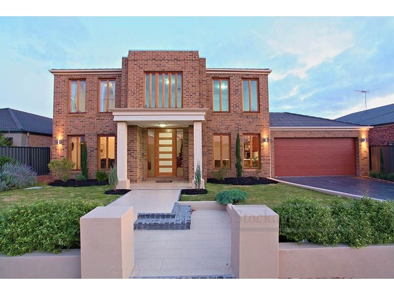 43 Niland Crescent, Point Cook VIC 3030