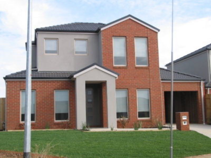 2/8 Officer Court, Werribee VIC 3030