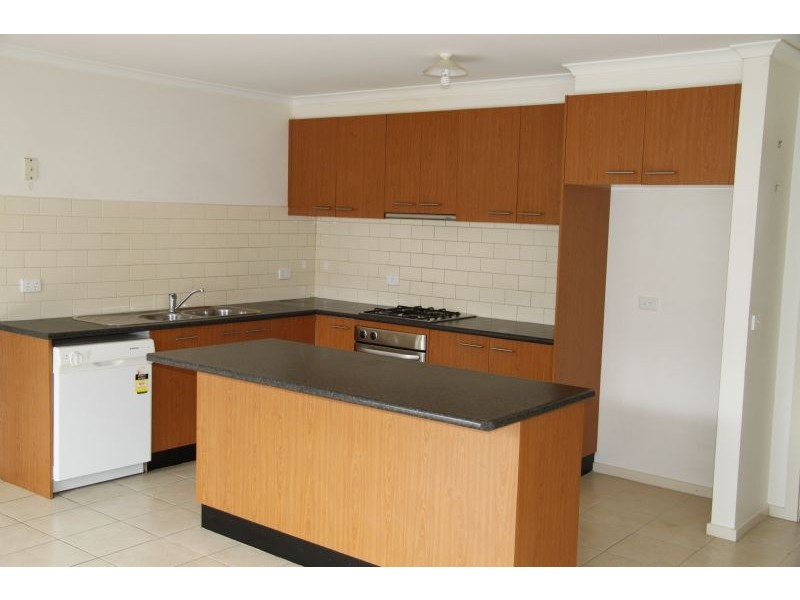 2B Cooper Street, Hoppers Crossing VIC 3029