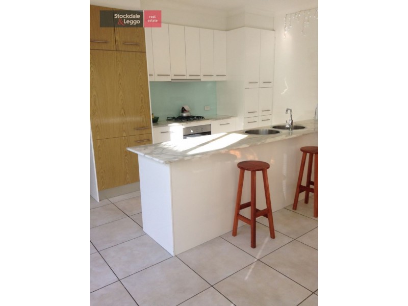 102 Signature Blvd, Sanctuary Lakes VIC 3030