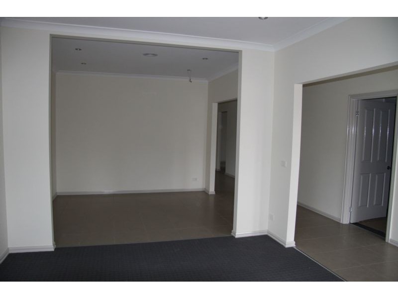 2 Swinburne Court, Truganina VIC 3029