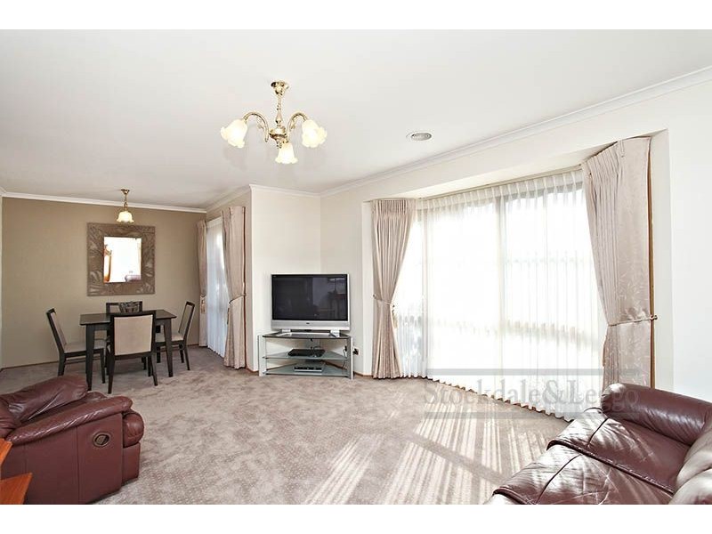 5 St Andrews Drive, Werribee VIC 3030