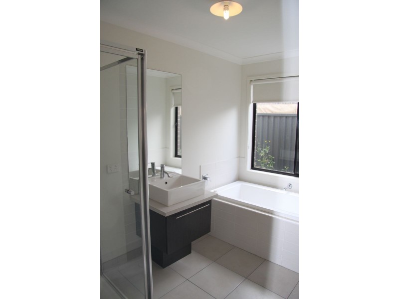 5 Jourama Road, Truganina VIC 3029