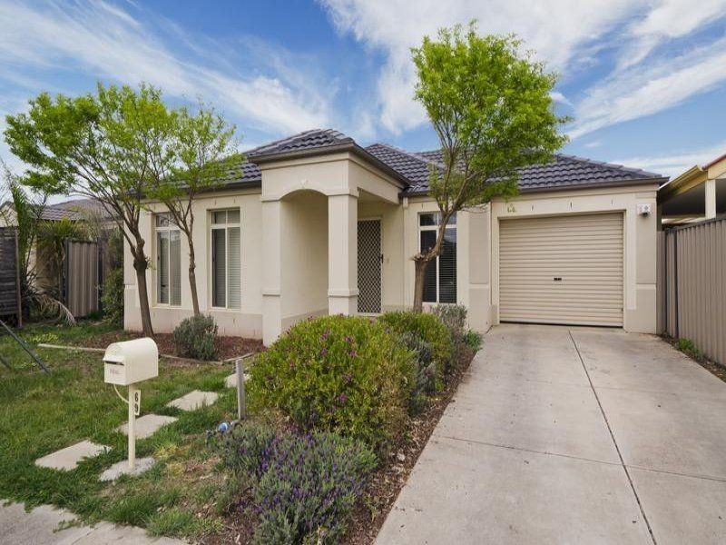 69 Knightsbridge Drive, Tarneit VIC 3029