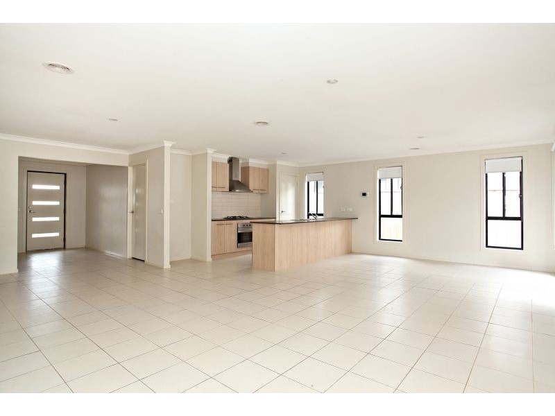 21 Gungurra Grove, Wyndham Vale VIC 3024