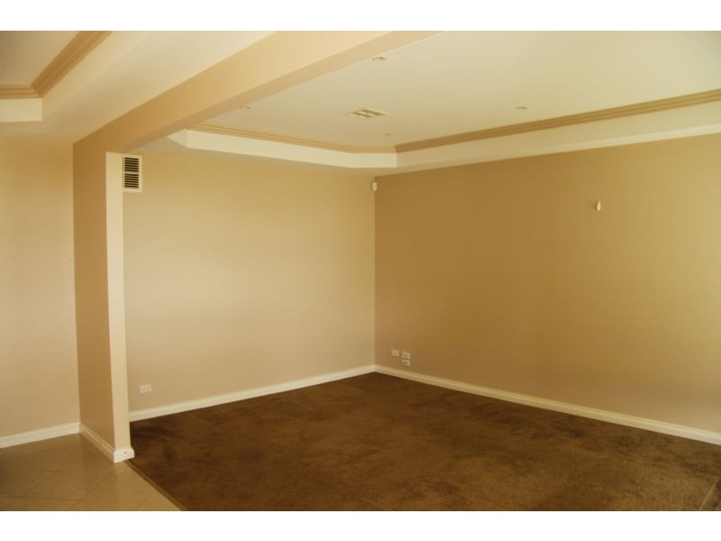 93 Hemsley Promenade, Point Cook VIC 3030