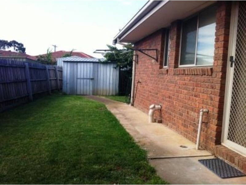 16 Argyle Crescent, Werribee VIC 3030