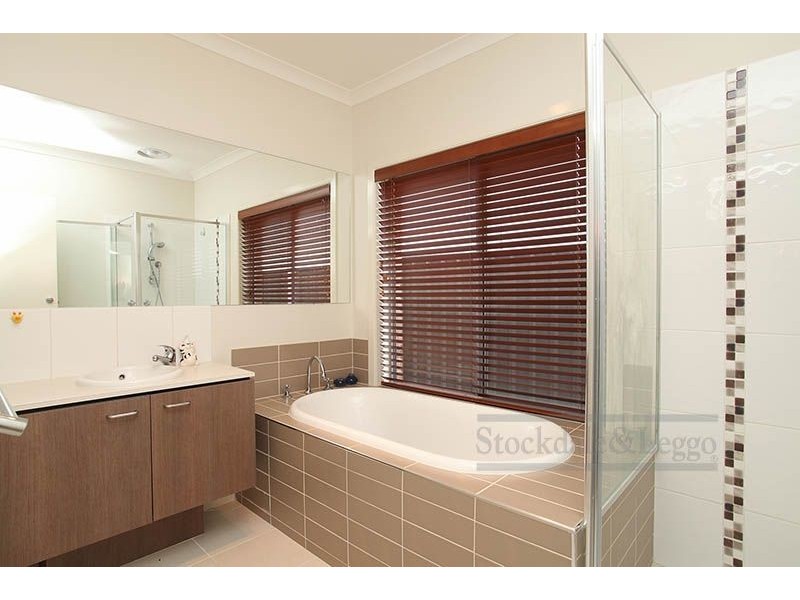 58 Florey Avenue, Point Cook VIC 3030