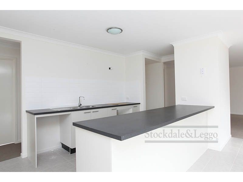 9 Manuka Grove, Wyndham Vale VIC 3024