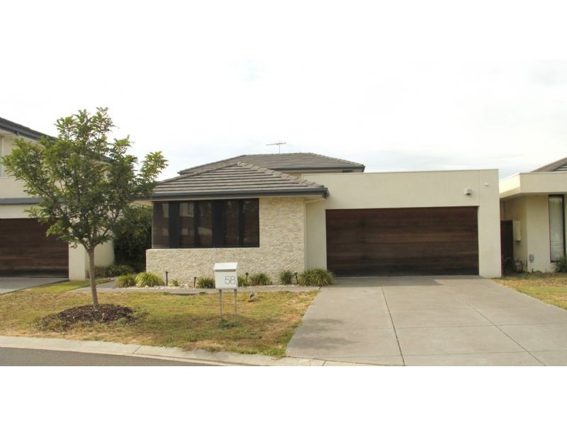 58 Signature Bvld, Sanctuary Lakes VIC 3030
