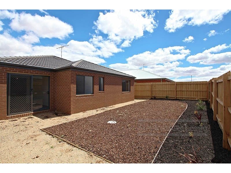 142 Riversdale Drive, Tarneit VIC 3029