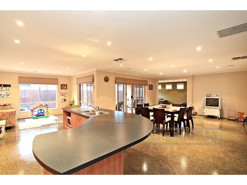 35 Menzies Avenue, Point Cook VIC 3030