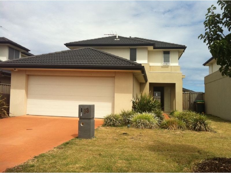 33 Mont Clair Street, Sanctuary Lakes VIC 3030