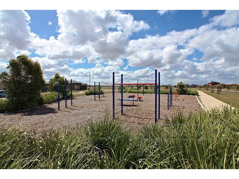 2 Yaralla Street, Tarneit VIC 3029