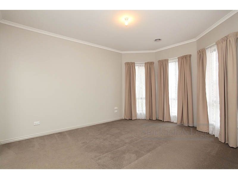 5 Saddle Wynd, Truganina VIC 3029