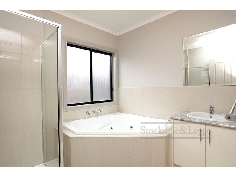 5 Saddle Wynd, Truganina VIC 3029