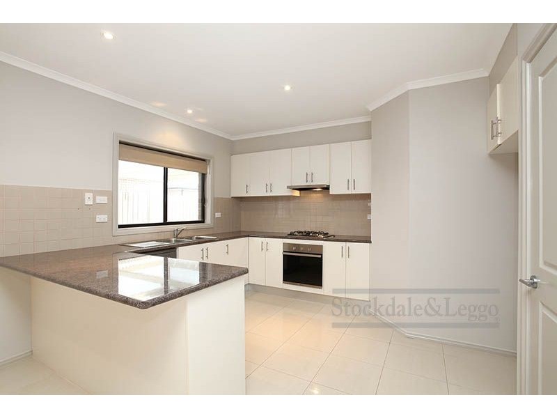 5 Saddle Wynd, Truganina VIC 3029