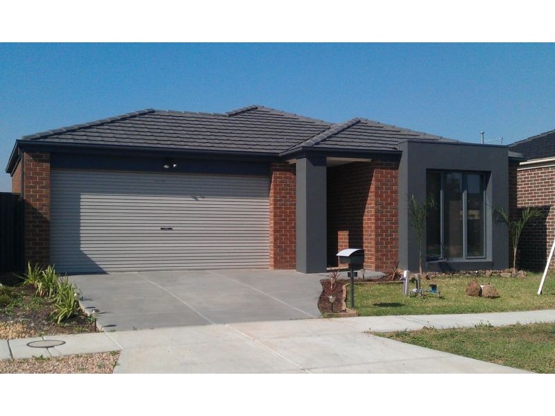 16 Field Street, Wyndham Vale VIC 3024