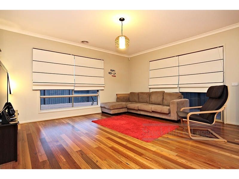 49 Brownlow Drive, Point Cook VIC 3030