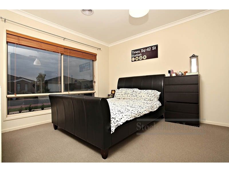 49 Brownlow Drive, Point Cook VIC 3030