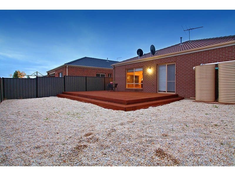 49 Brownlow Drive, Point Cook VIC 3030