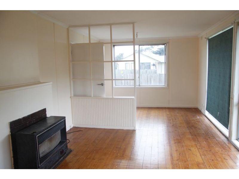 1 McNamara Rd, Laverton VIC 3028