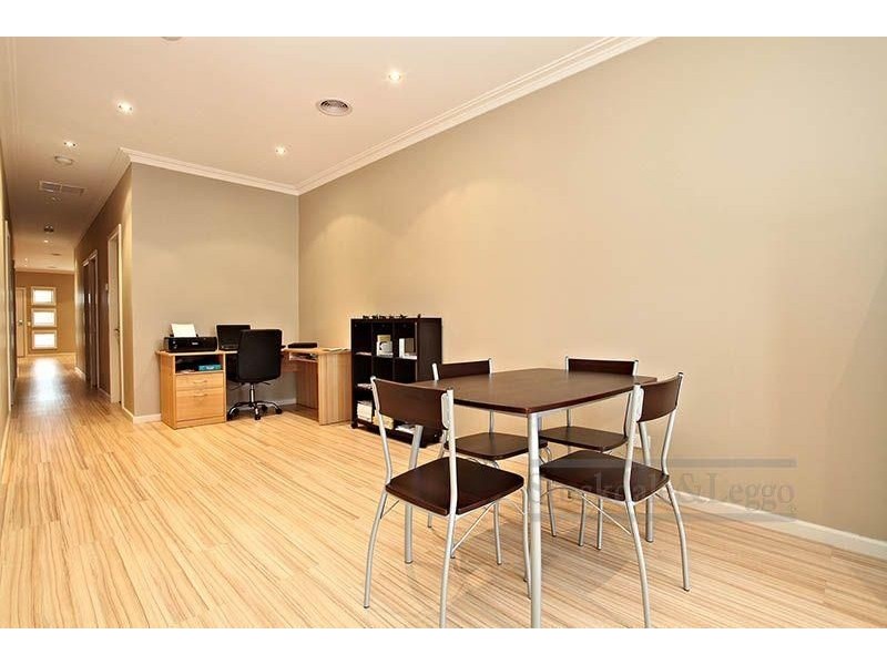 2/77 Honour Avenue, Wyndham Vale VIC 3024