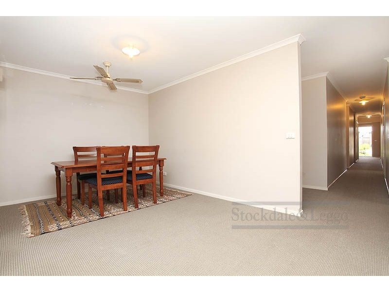 8 Shoveler Close, Williams Landing VIC 3027