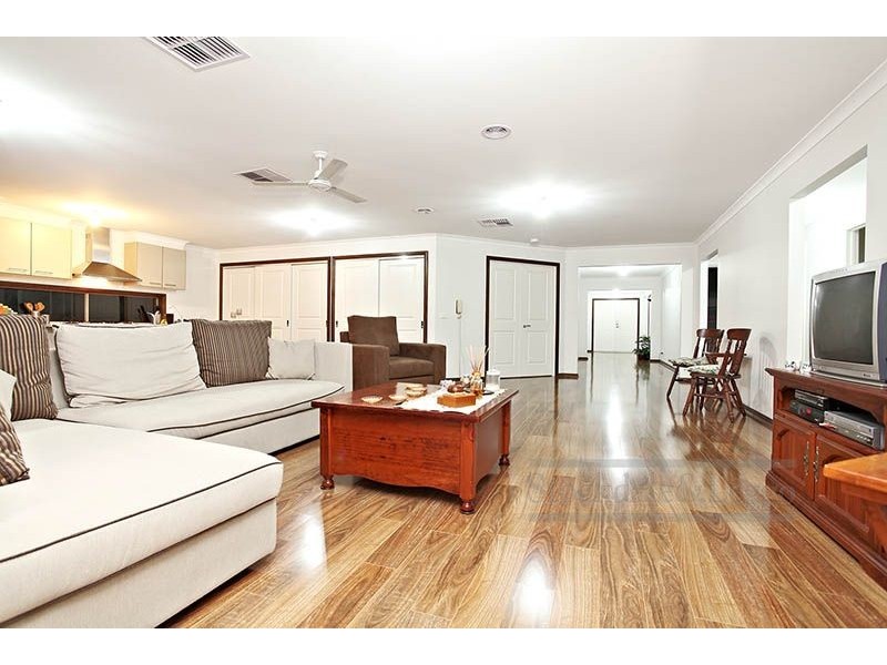 7 Carisbrook Circuit, Truganina VIC 3029