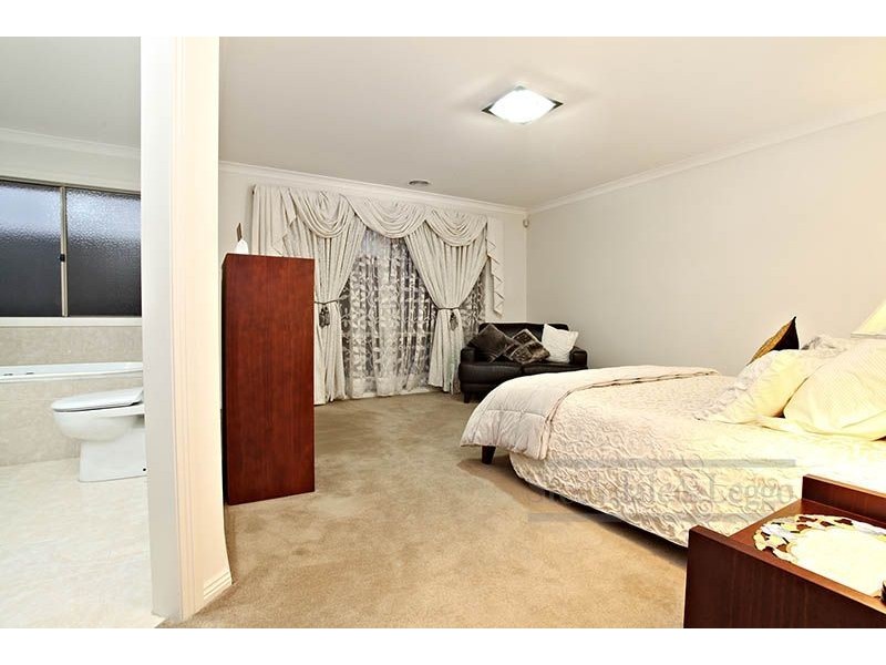 7 Carisbrook Circuit, Truganina VIC 3029