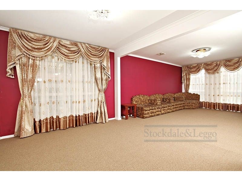 4 Alsace Avenue, Hoppers Crossing VIC 3029
