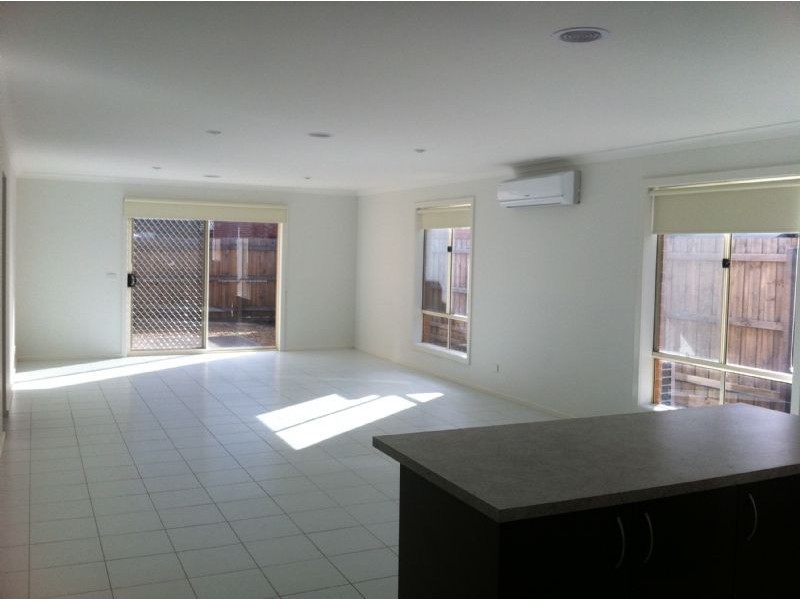 18 Phillip Drive, Wyndham Vale VIC 3024