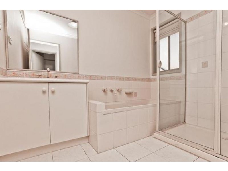 12 Franklin Boulevard, Hoppers Crossing VIC 3029