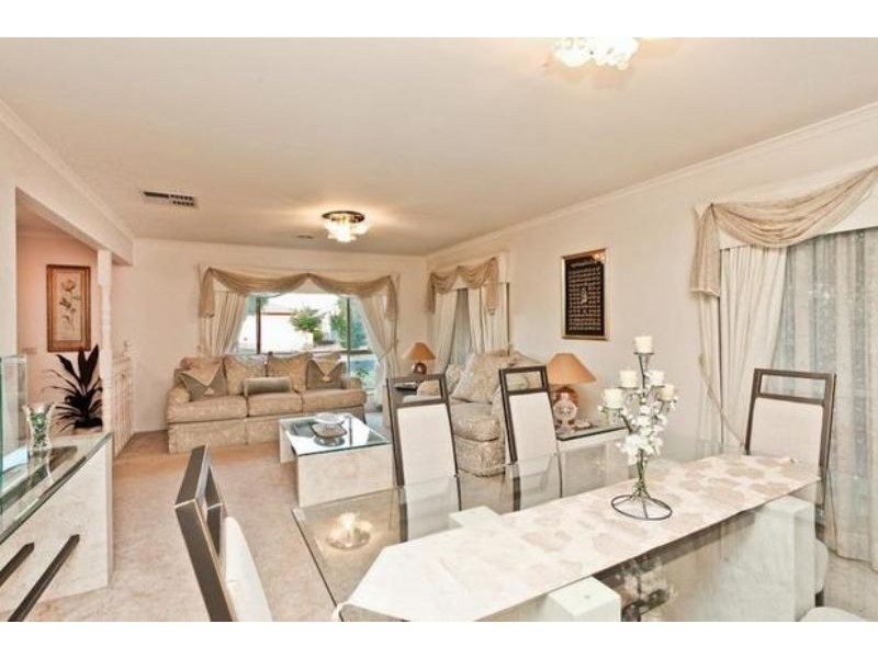 12 Franklin Boulevard, Hoppers Crossing VIC 3029