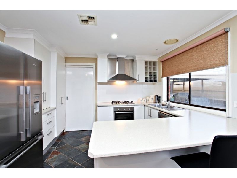 54 Swan Street, Werribee VIC 3030