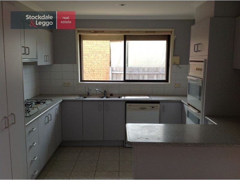 8 Mokhtar Drive, Hoppers Crossing VIC 3029