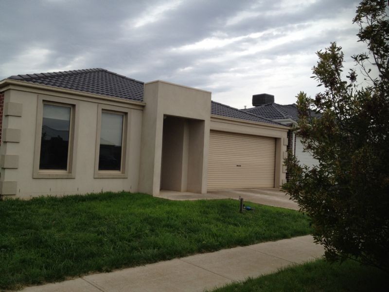 14 Barmera Way, Truganina VIC 3029