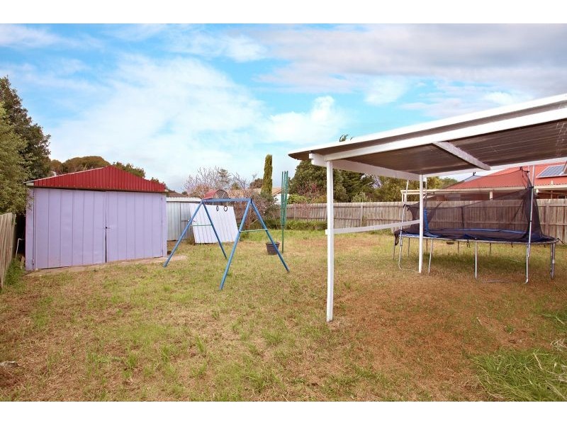 30 Thames Boulevard, Werribee VIC 3030