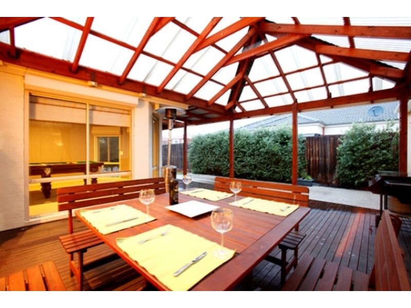 20 Dunfermline Way, Point Cook VIC 3030