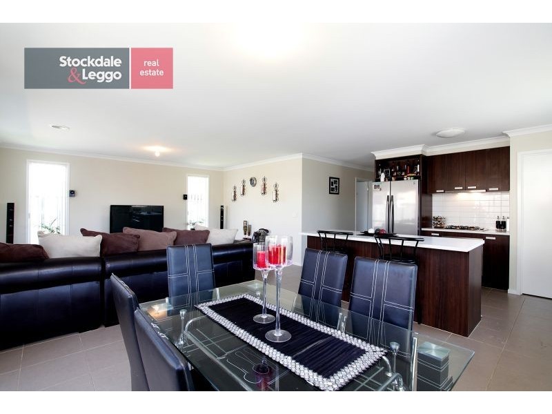 45 Hummingbird Blvd, Tarneit VIC 3029