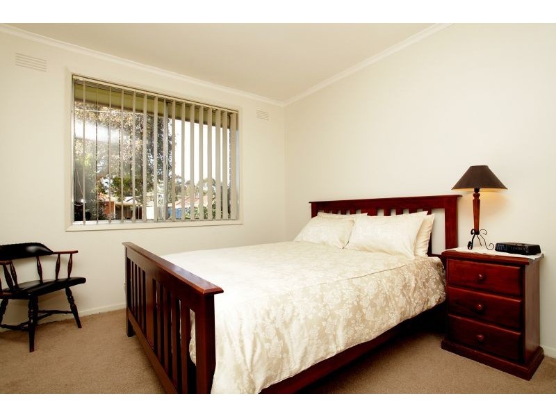 18 Elizabeth Avenue, Werribee VIC 3030