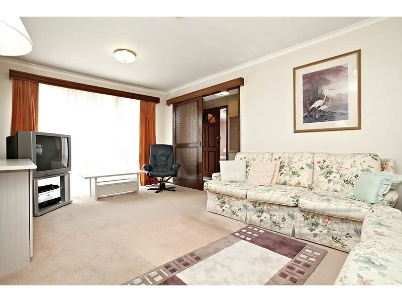 10 Milton Drive, Wyndham Vale VIC 3024