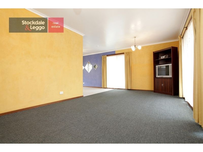 30 Thames Blvd, Werribee VIC 3030