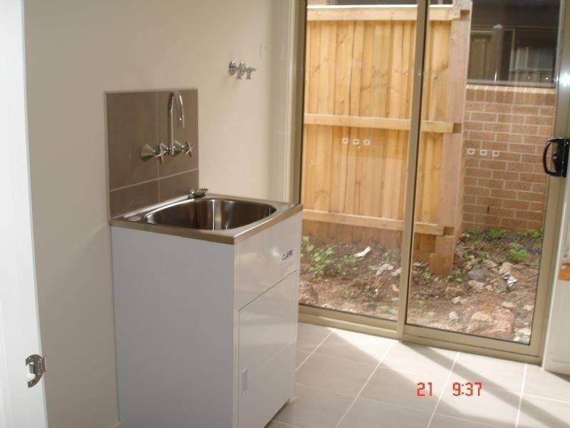 11 Aruba Ave, Point Cook VIC 3030