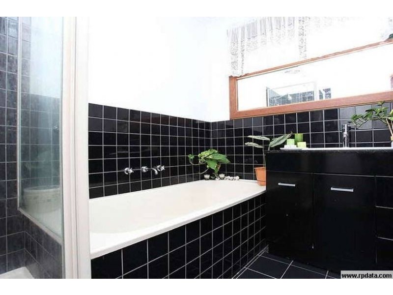 5 Songlark Crescent, Werribee VIC 3030